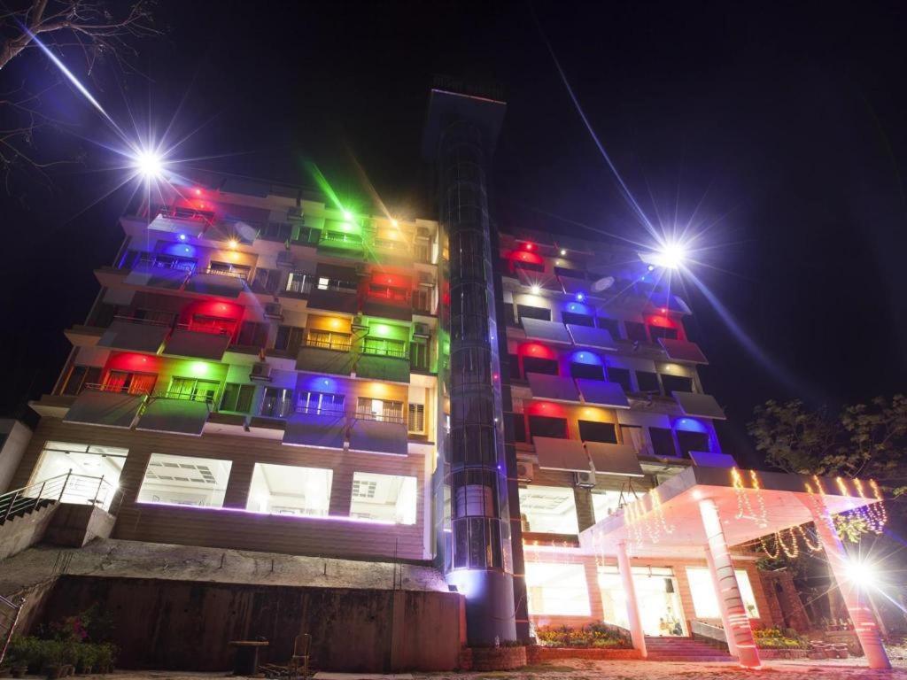 Hotel Night Heaven Bāndarban Exterior foto
