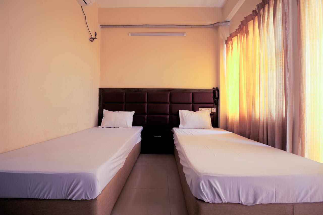 Hotel Night Heaven Bāndarban Exterior foto